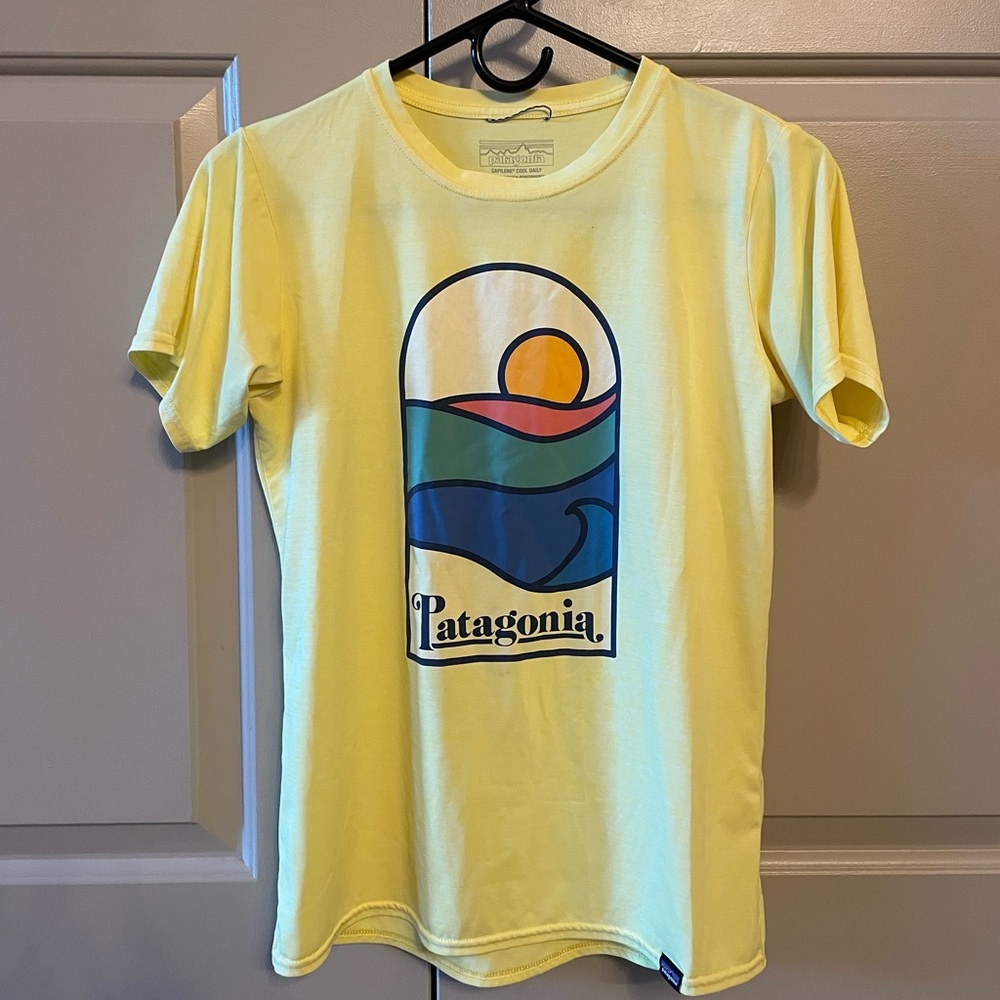 Women’s Patagonia Performance Tee, Size Small